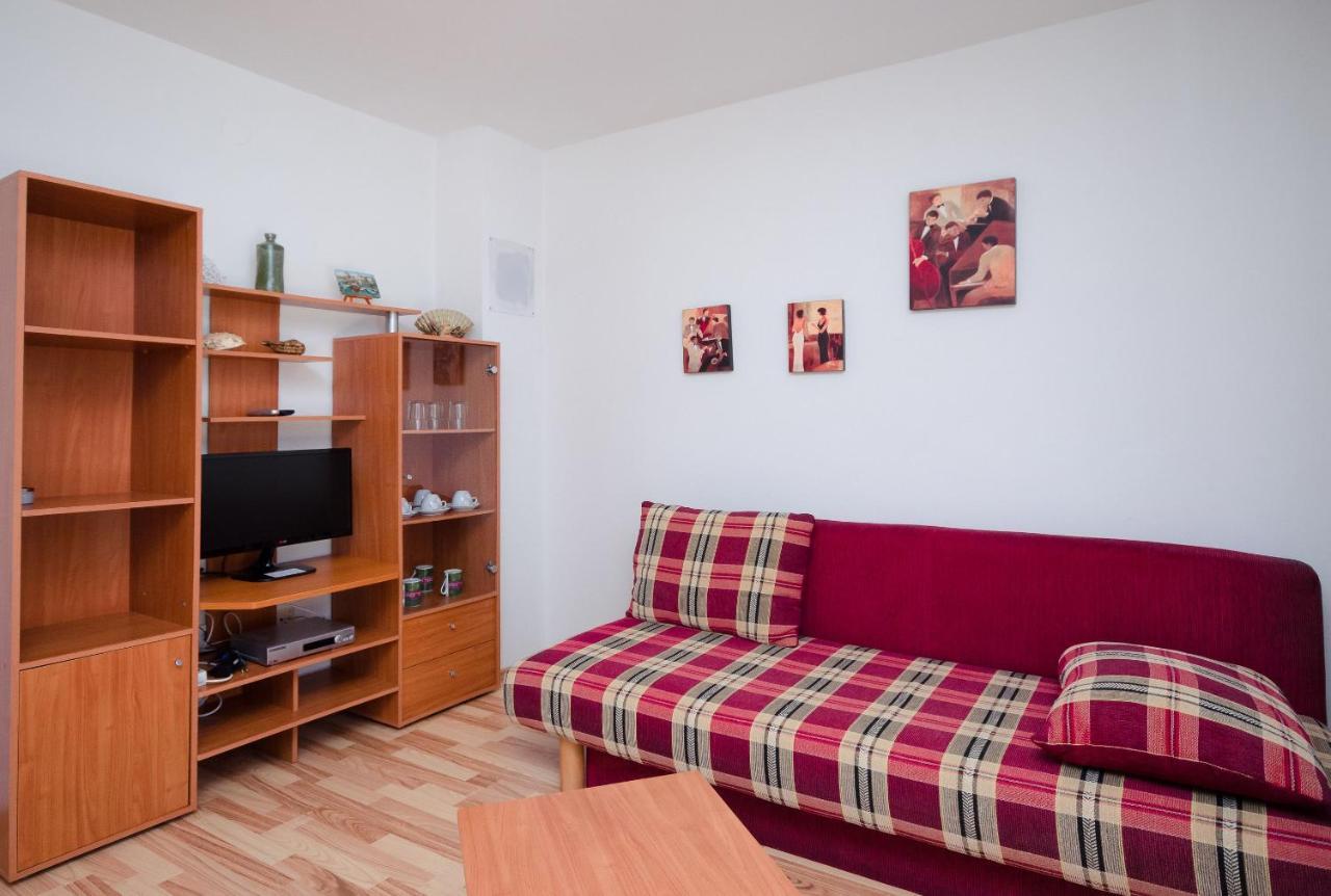 Apartments Blazenka Banjol 外观 照片